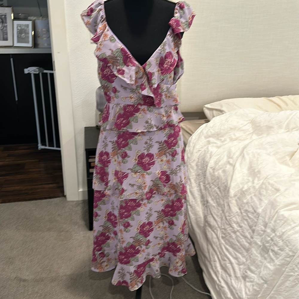 Lulus ruffle midi dress